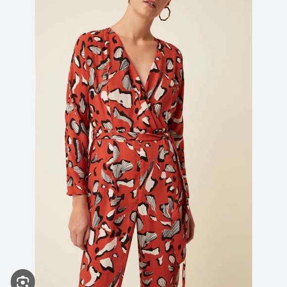 Vivien Abstract Print Long Sleeve Wrap Jumpsuit - Picture 3 of 3
